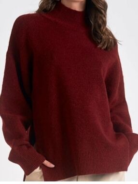 Relaxed Mock Neck Sweater in Burgundy Sz M